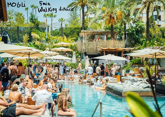 شقة Spacious 2br With Stunning Views In Prime Nueva Andalucia *